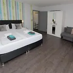 Bed & Breakfast Zur Perle 4*