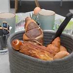 Zur Perle Bed & Breakfast 4*