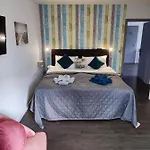 Bed & Breakfast Zur Perle 4*