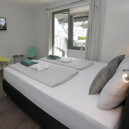 Zur Perle Frühstückspension 4*