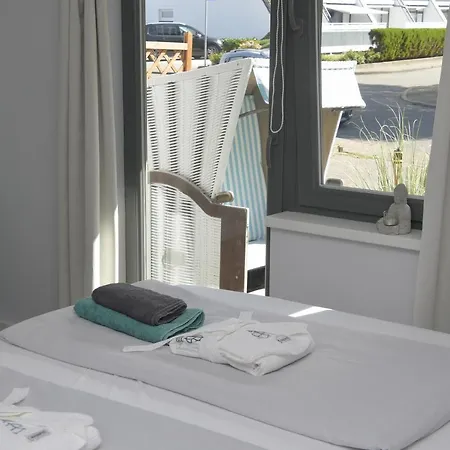 Bed & Breakfast Zur Perle 4*