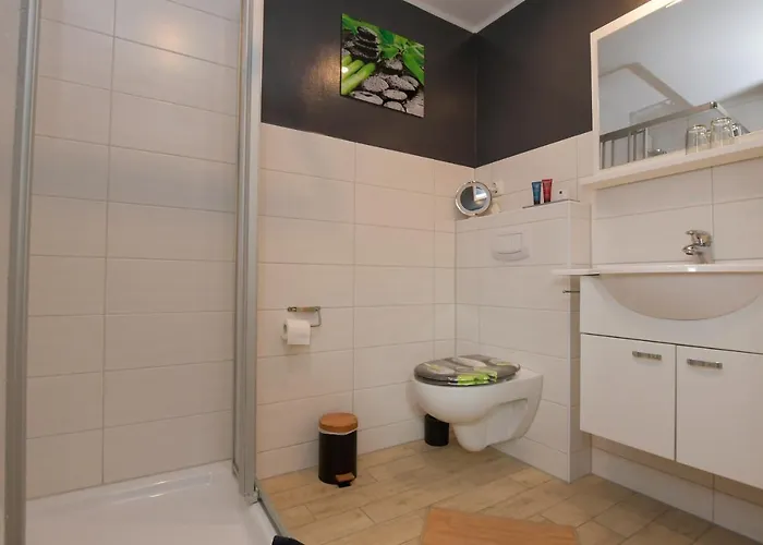 Zur Perle Bed & Breakfast 4*